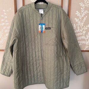 Columbia Women's Puffer Jacket - Sage Green